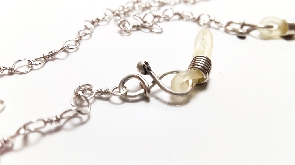 security Association ability Lantisor din argint pentru ochelari – Concept Wire Jewelry